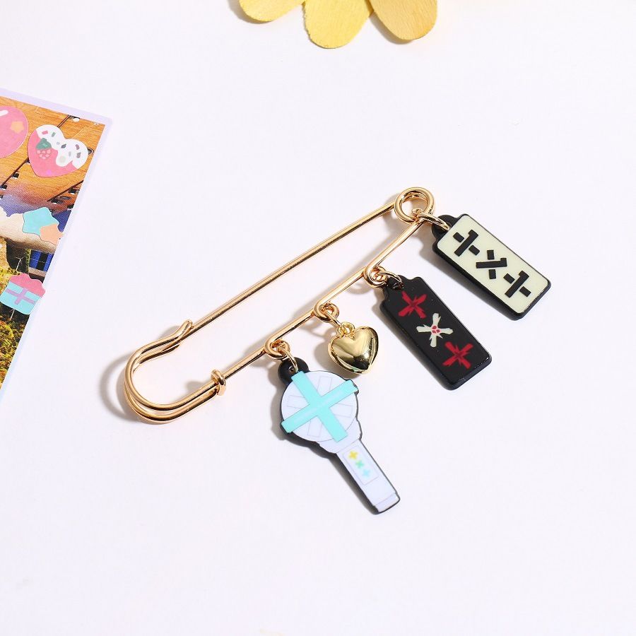 [PRE-ORDER] K-Pop Bag/Jacket Pin