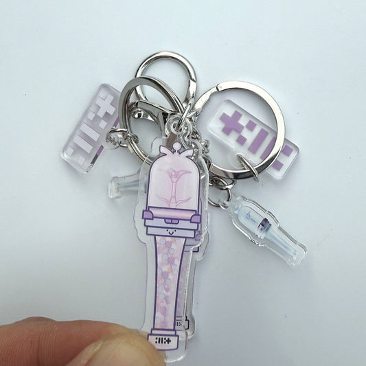 [PRE-ORDER] ILLIT Acrylic Keyring