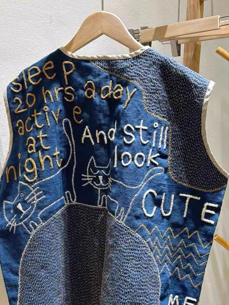 [PRE-ORDER] Vintage Blue Printed Linen Vest Top for Petite Women in Early Autumn