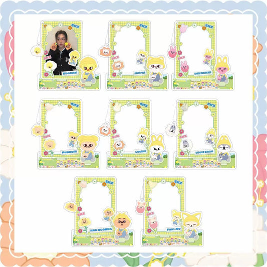 [PRE-ORDER] STRAY KIDS Photocard Acrylic Holder Standee