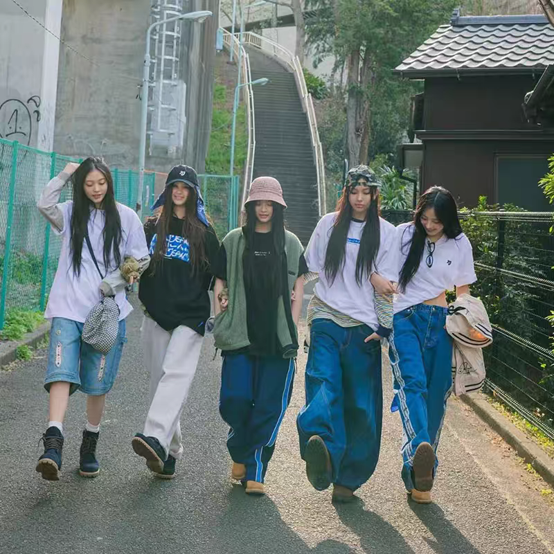 [PRE-ORDER] NEW JEANS T-shirts