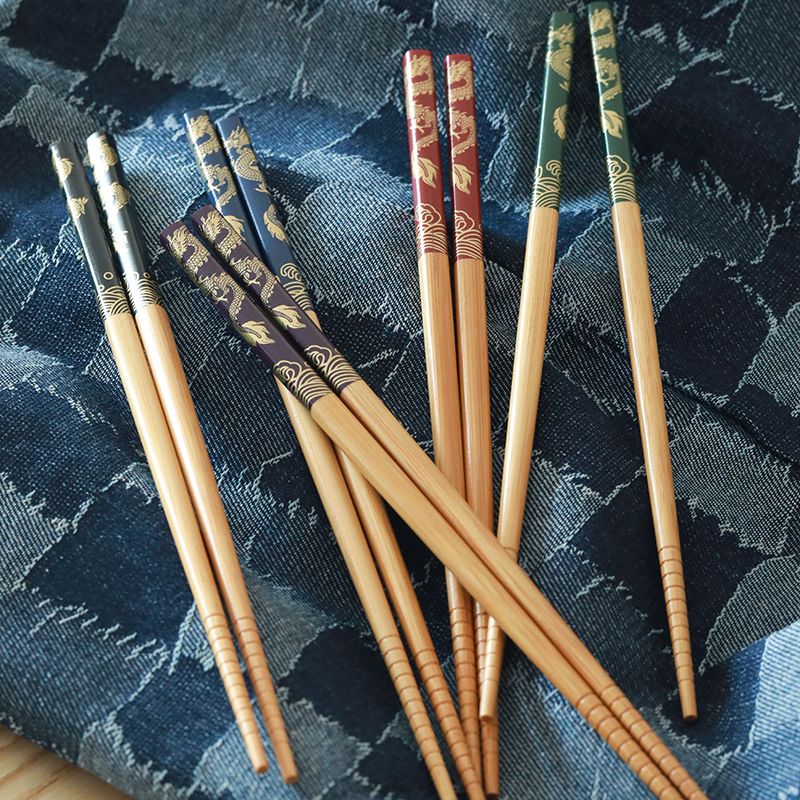[Në Gjendje] Set of 5 Bamboo Chopsticks