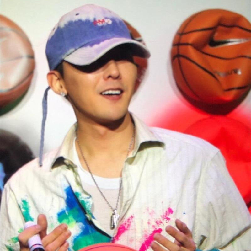 [PRE-ORDER] G-DRAGON Embroidered Denim Hat