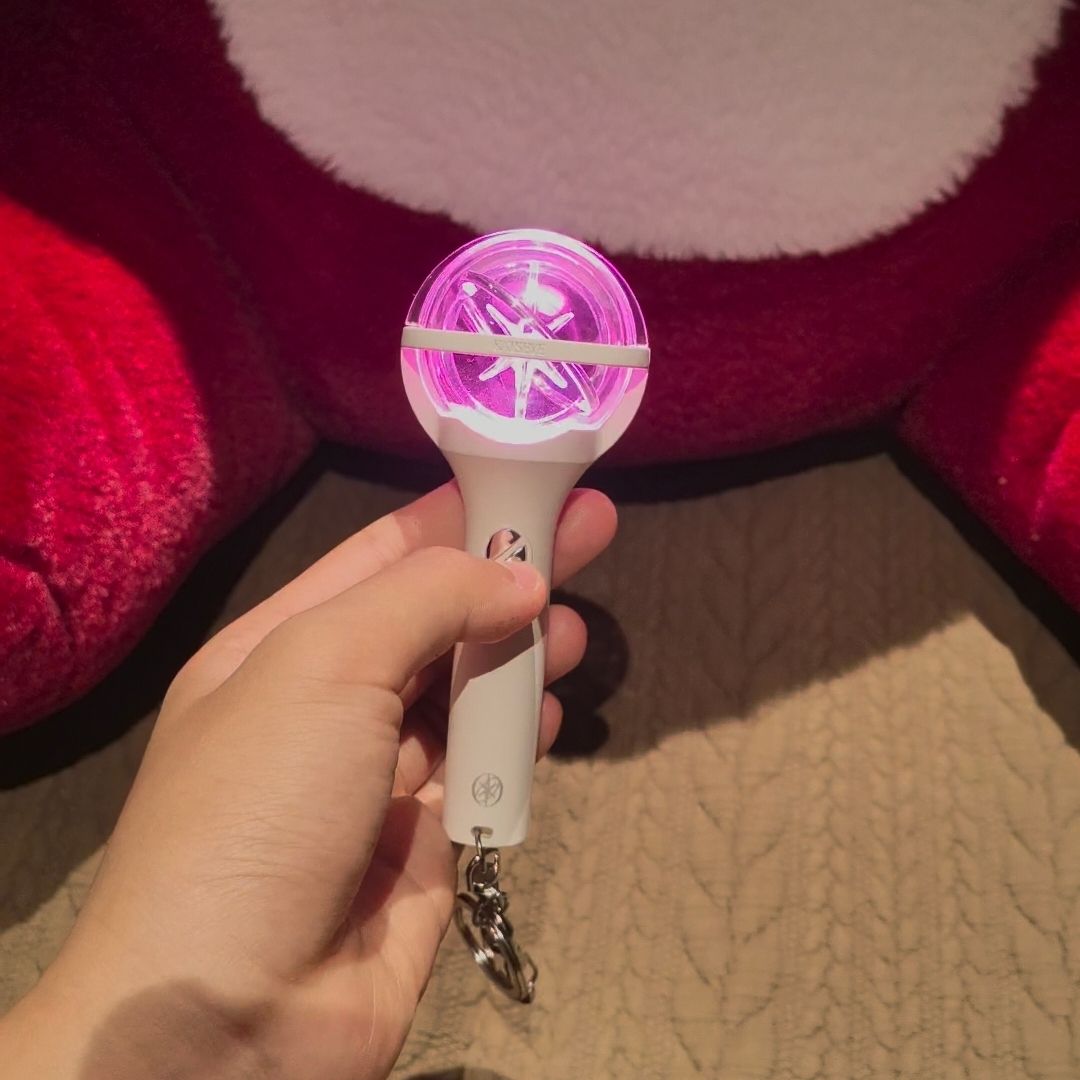[On The Way] KATSEYE Lighting Lightstick Keyring