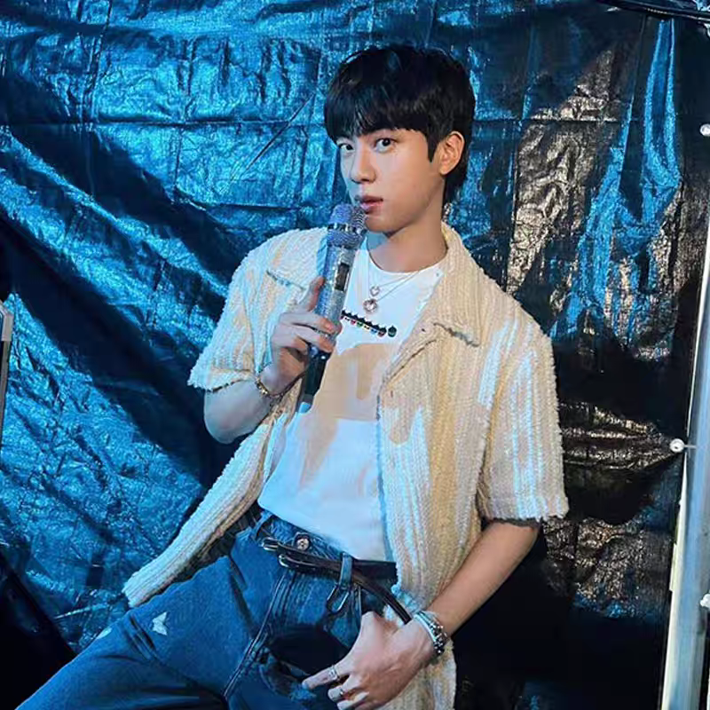[PRE-ORDER] BTS J-Hope 'Hope On The Stage FINAL' T-shirts