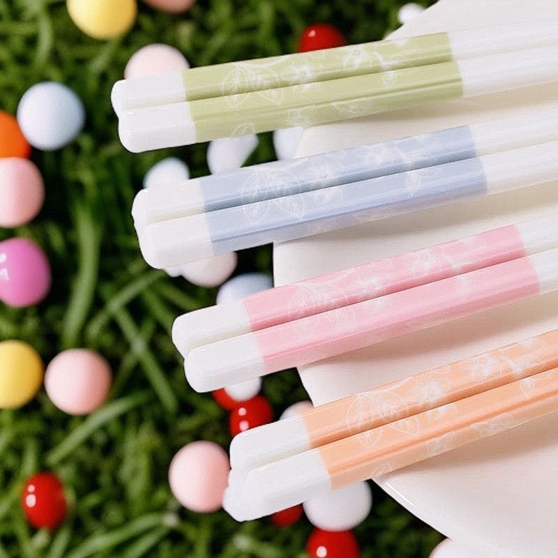 [Në Gjendje] Set of 4 Ceramic Chopsticks