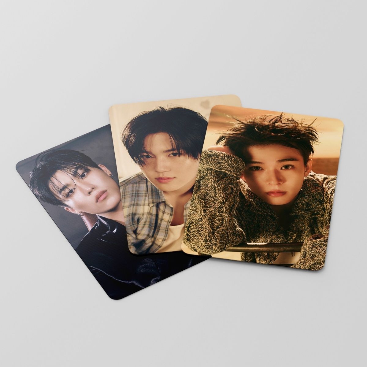 [PRE-ORDER] TREASURE 'Pleasure' yellow ver. lomocards (55pcs)