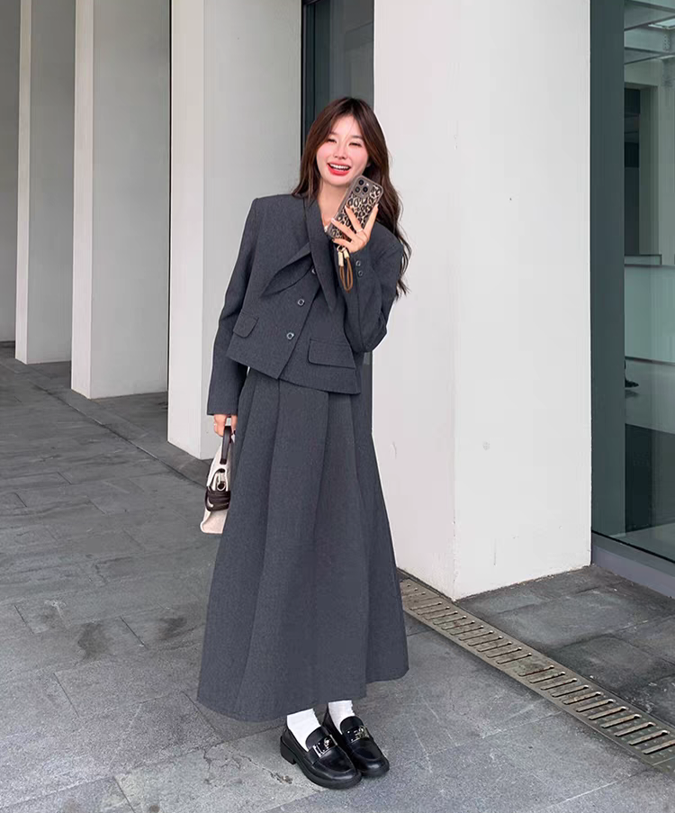 [PRE-ORDER] Dark Gray Bow Tie Two-Piece Suit — Jacket & Skirt Set (Spring & Autumn 2025)