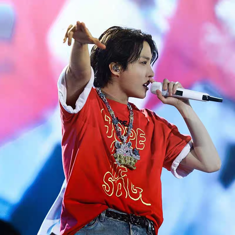 [PRE-ORDER] BTS J-Hope 'Hope On The Stage FINAL' T-shirts