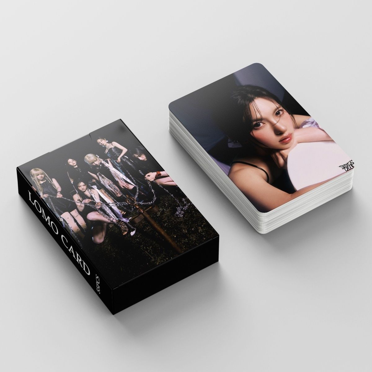 [PRE-ORDER] NMIXX 'Fe3O4: Stick Out' lomocards (55pcs)