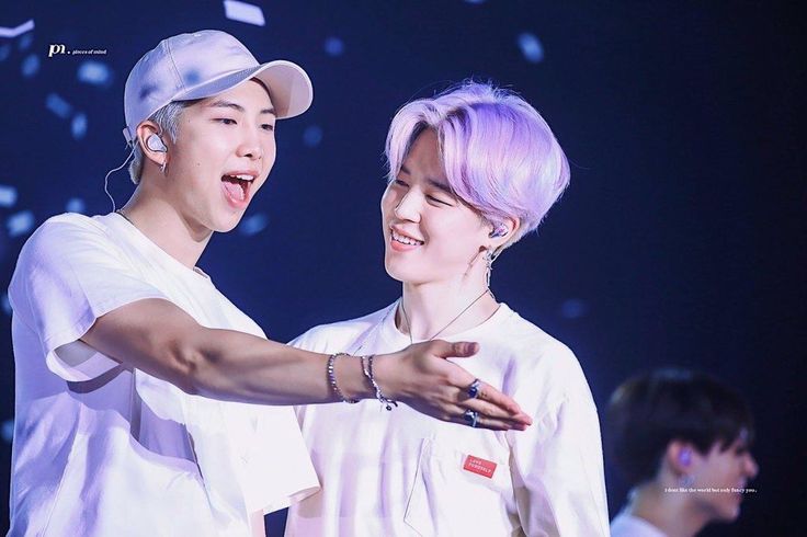[PRE-ORDER] BTS "Love yourself: Speak Yourself" T-shirts