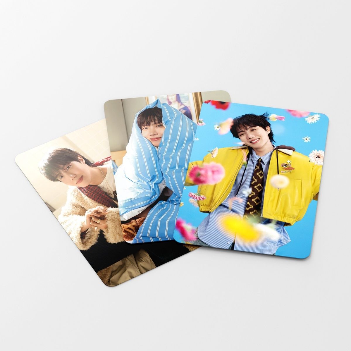 [PRE-ORDER] BTS J-Hope 'Sweet Dreams' lomocards (55pcs)