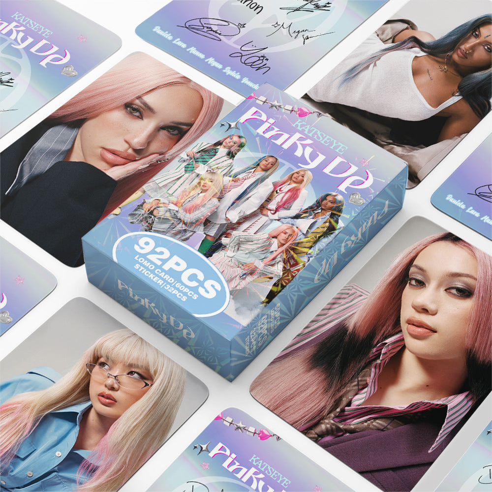 [Në Gjendje] KATSEYE 'Pinky Up' ver.2 lomocards (92pcs)