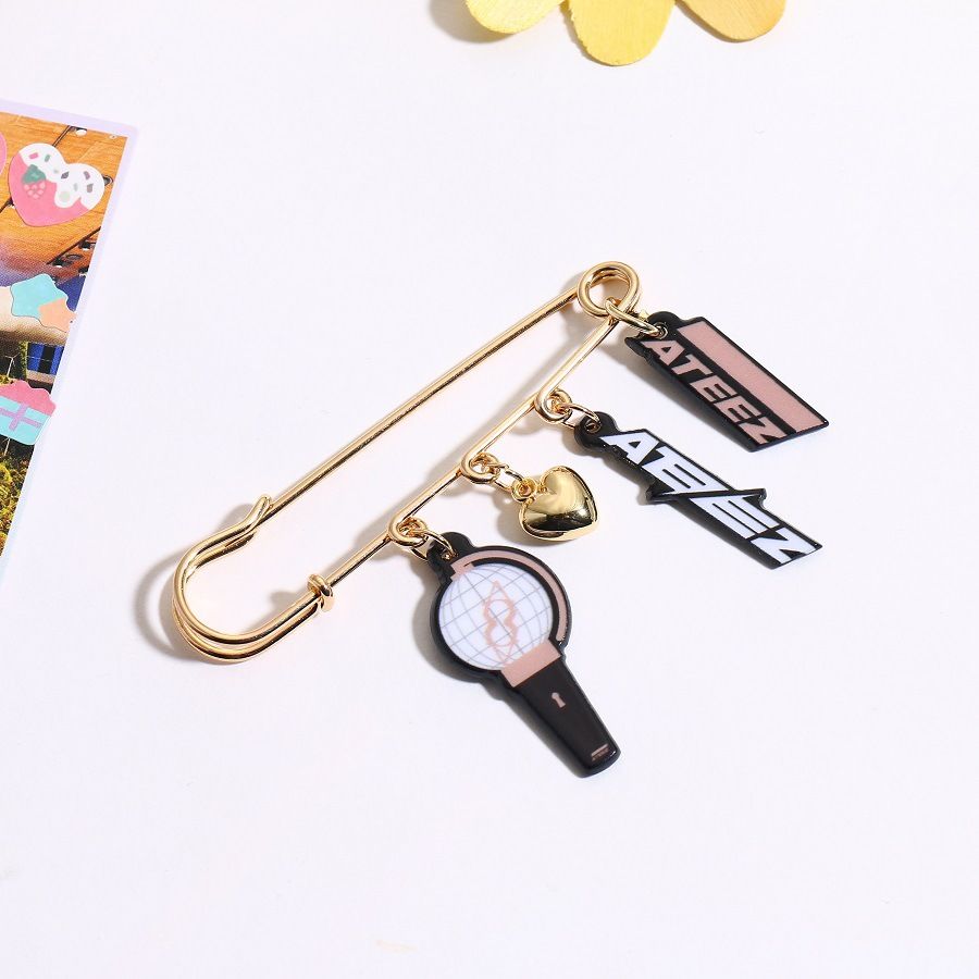 [PRE-ORDER] K-Pop Bag/Jacket Pin