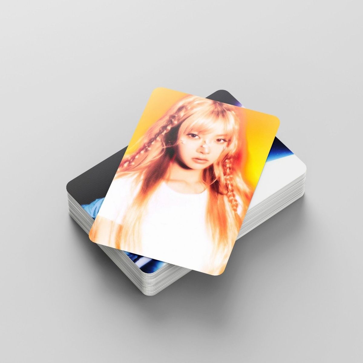 [PRE-ORDER] Le sserafim HOT ver.1 lomocards (55pcs)