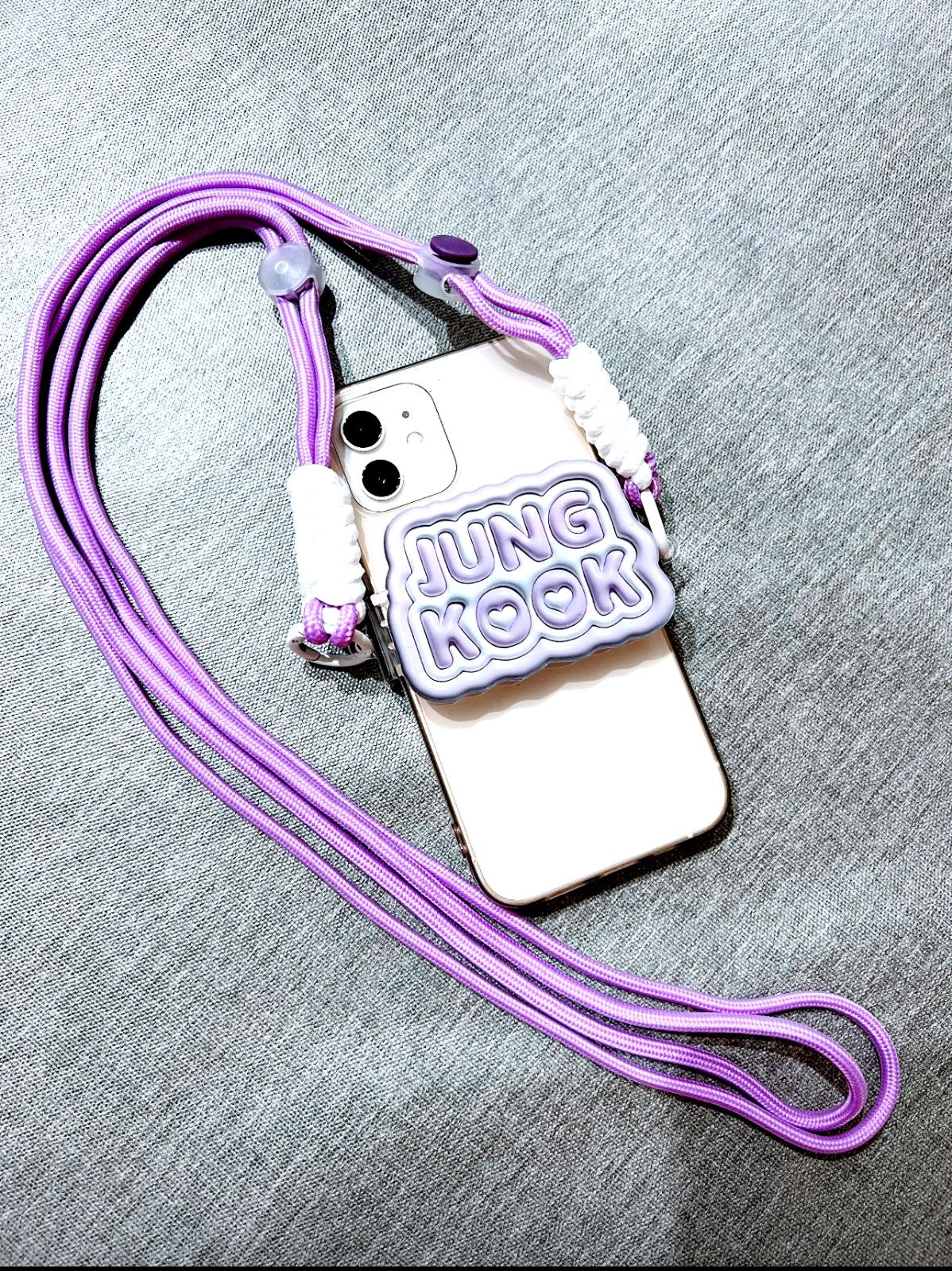 [PRE-ORDER] BTS Illustrated Acrylic Clip Smartphone Holder